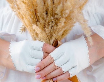 WEDDING gloves  SCOOP GLOVELETS,summer gloves , women’s leather gloves, gloves for mom,sisters,luxurygloves,wedding gloves,white leather glo