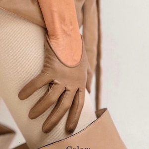Unlined Women&#39;s Short Italian Leather Gloves, Leather Gloves,Fingerless Gloves,Black Gloves,handmade gloves,vintage gloves, red gloves, navy