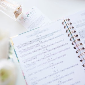bible-reading-plan-included-in-the-Behold-bible-study-journal