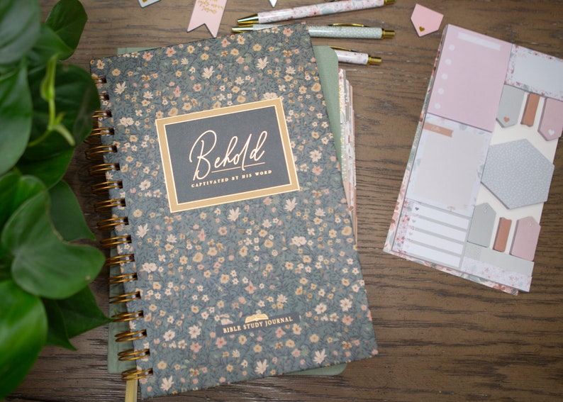 beautiful-christian-gifts-for-women-bible-journal-with-yellow-and-green-flowers