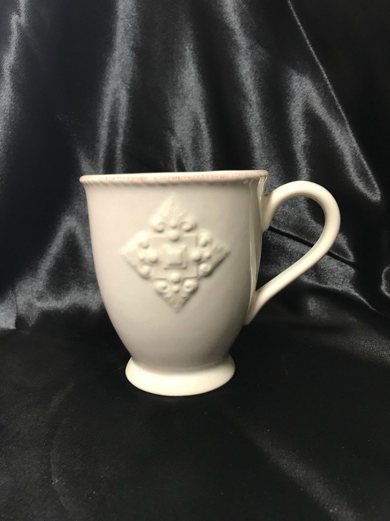 French Perle Charm by Lenox Salad Plate 2013-2017 Dinner Plate Mug