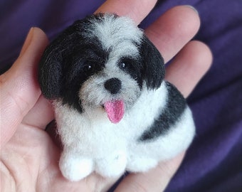 Gevilte shih-tzu-broche: aangepaste wollen huisdierportret, hondenmonument