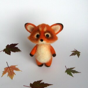 Needle felted Fox miniature Felt fox Forest animal Needle felted animal Woodland animal Fox Soft Sculptures Wool fox toy Red fox Needle Wool image 2