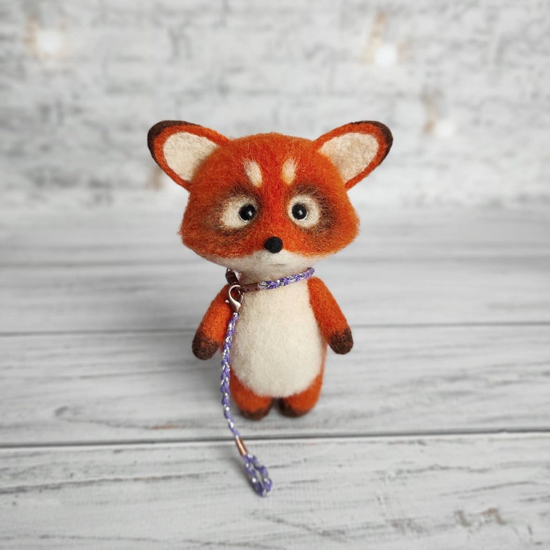 Needle felted Fox miniature Felt fox Forest animal Needle felted animal Woodland animal Fox Soft Sculptures Wool fox toy Red fox Needle Wool image 7