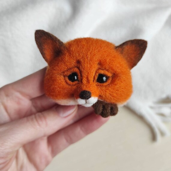 Fox brooches shop