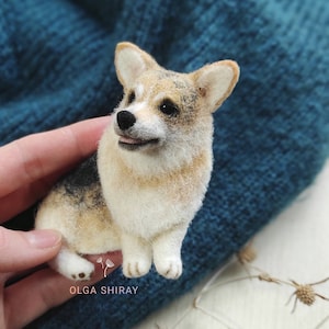 Custom Needle Felted Corgi Brooch: Pet Memorial Portrait