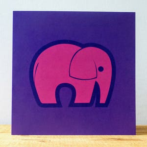Tarjeta de elefante, elefante rosa, tarjeta fresca del niño, tarjeta de animal de colores, tarjeta de animal peculiar, tarjeta de cumpleaños de los niños, tarjeta de elefante en blanco