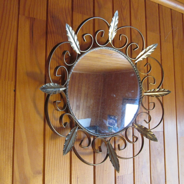 Miroir soleil feuilles d'acanthe, miroir en métal des années 60