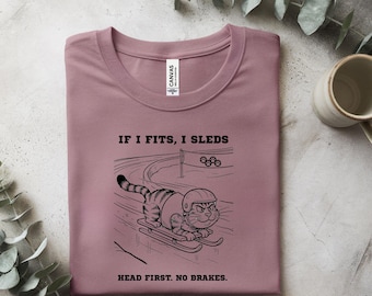 Camiseta divertida de gato para trineo - Si me cabe, trineo - Camiseta de gato de invierno de cabeza sin frenos - Regalo para amantes de los gatos que practican deportes de nieve