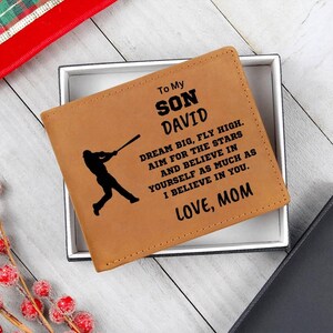 Cartera de cuero personalizada con diseño gráfico de jugador de béisbol, regalo de Navidad, cumpleaños, graduación para hijo, nieto, ahijado o sobrino