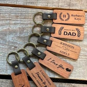 Wood Anniversary Key Chain - 5th Wooden Anniversary Gift for Husband Wife, Engraved Couple Gifts, Birthday Gift, Wedding Day Gift Giveaway
