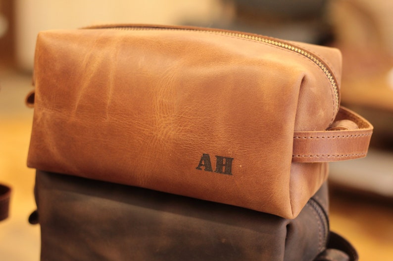 monogrammed dopp kit