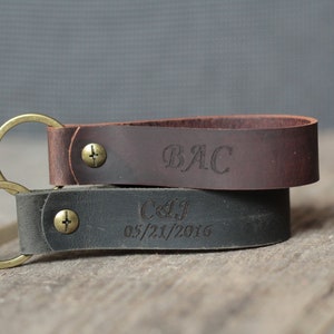 Leather Keychain | Personalized Leather Key Fob | Groomsmen Gift, Housewarming Gift, Father's Day, Husband