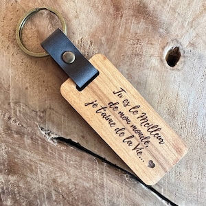 Personalisiertes Schlüsselanhänger Geschenk zur Hochzeit  Geschenk Vatertag Muttertag Nachhaltiges Geschenk personalisierter Name