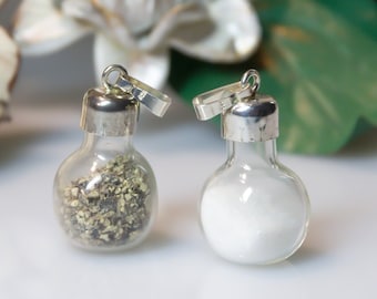 2-piece set of 925 sterling silver salt & pepper bottle pendants, 1970s style, with mini glass flasks - Salt and Pepper Pendant