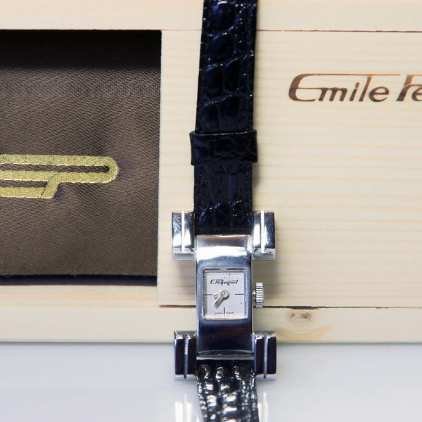 EMILE PEQUIGNET Armbanduhr - Vintage 1970s french wrist watch with manual movement and original wooden box - Couturier Modernist Design