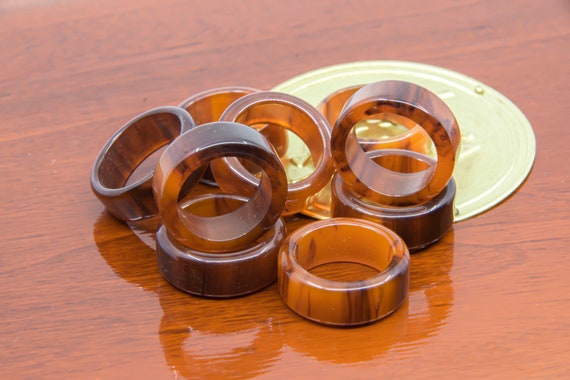 Bakelite Ring - Brown marbled - Art Deco Vintage … - image 1