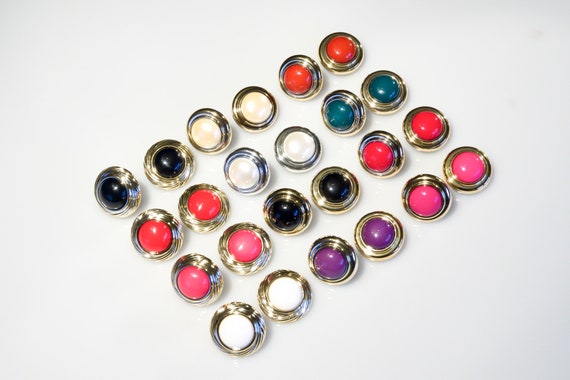 12 pairs clip on earrings different colors - vint… - image 4
