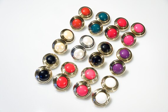12 pairs clip on earrings different colors - vint… - image 6