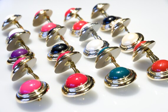 12 pairs clip on earrings different colors - vint… - image 5