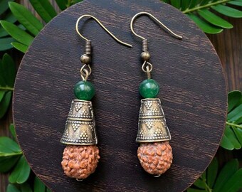 Pendientes de ágata verde Rudraksha: joyería bohemia espiritual