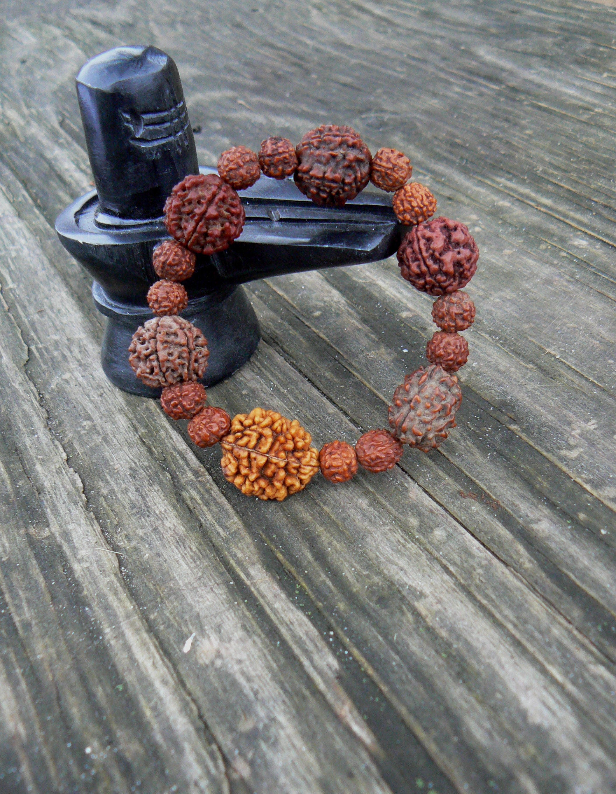 Light Up Divinity Inside Rudraksha Bracelet - Justwowfactory