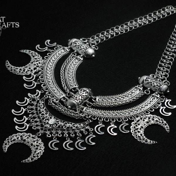 Collier witchy goth lune en argent / collier de mariée gothique / collier witchy / gros collier gothique en argent / collier bohème hippie