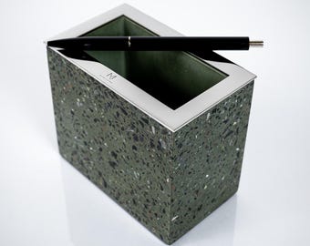Portalápices de terrazo auténtico hecho a mano / Organizador de escritorio de acero pulido
