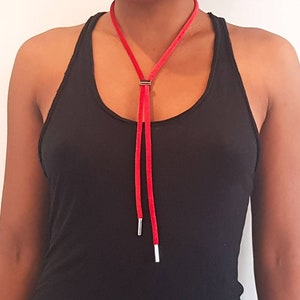 Samt Bolo Krawatte. Halskette. Choker. Moderner Western.