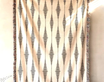 Black and Cream Geometric Wave Woven Wall Tapestry, Minimalist Textile Art, Neutral Bedroom Decor