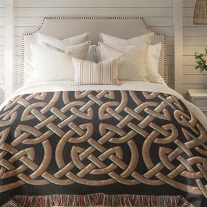 Celtic Knot Patterns Cotton Bed Blanket, Jacquard Woven Medieval Home Throw, Elegant Irish Decor, Rustic Celtic Throw - Personalizable