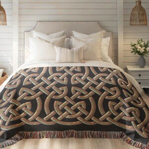 Celtic Knot Patterns Cotton Bed Blanket, Jacquard Woven Medieval Home Throw, Elegant Irish Decor, Rustic Celtic Throw - Personalizable