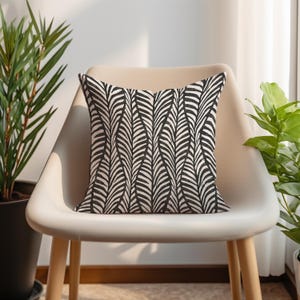 Palm Tree Leaf Woven Cotton Pillow: Black And White Double Sided Pattern Sofa Cushion Cover