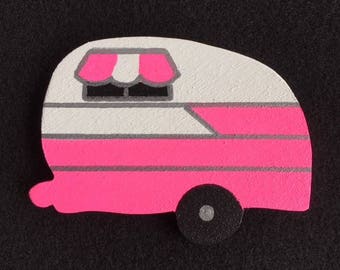 Vintage Travel Trailer Magnet - Classic Shasta in Pink