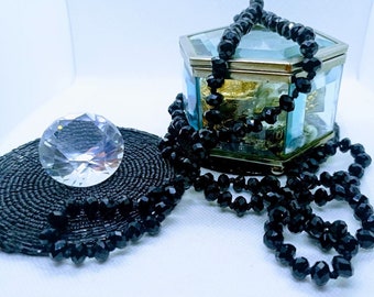 Antique vintage Deuil Français Jet Black Glass Facettes ALL BLACK GLASS Collier, French Jet Beads, Very Long 120cm sautoir bijoux deuil 30s