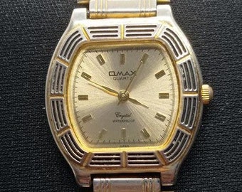 Omax quartz crystal waterproof watch price discount