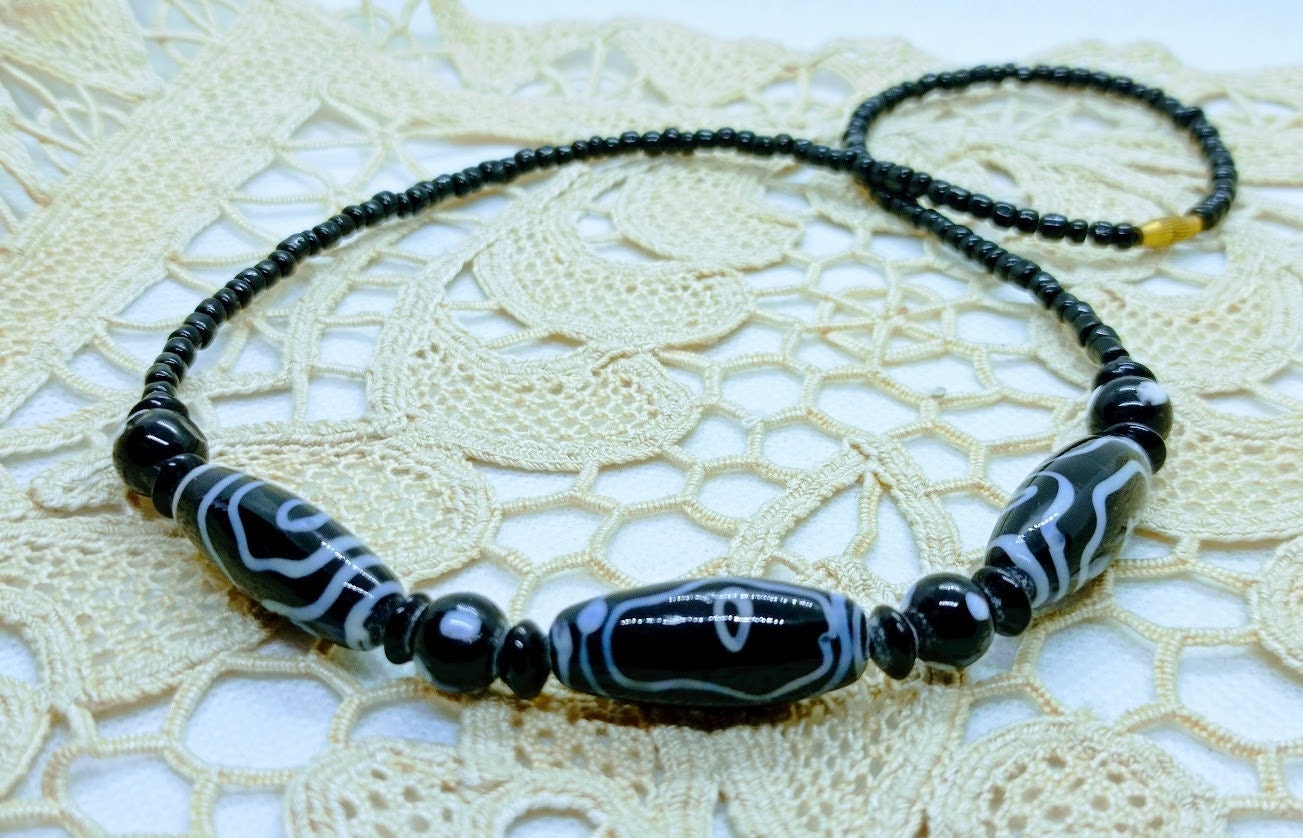 Tibetan Faceted Agate Beads, DZI Agate Black and Pearly White