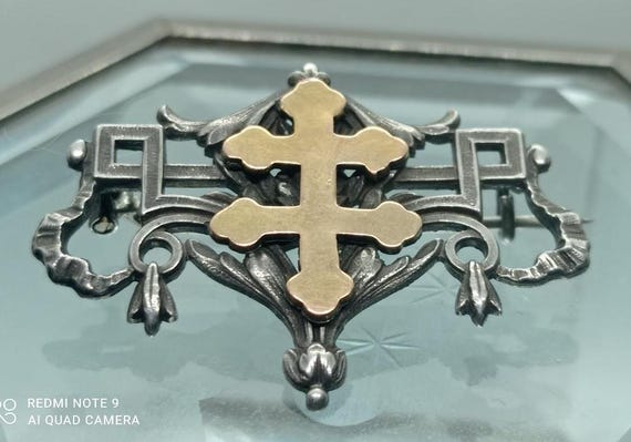 Broche Croix De Lorraine Et Chardon - Métal Argenté, Occasion En Bon état