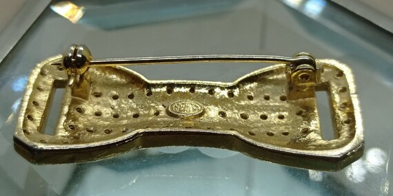Sphinx vintage rectangular 80s sparkling brooch, … - image 4