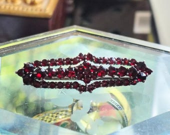 アンティークチェコガーネットボヘミアンブローチ、835シルバーホール