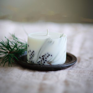 Aromakerze aus Sojawachs mit Naturrand, ätherische Öle und Naturmaterialien  - Vegan