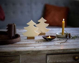 Sustainable Christmas decoration / decoration fir made of 100% wool felt with base made of oak