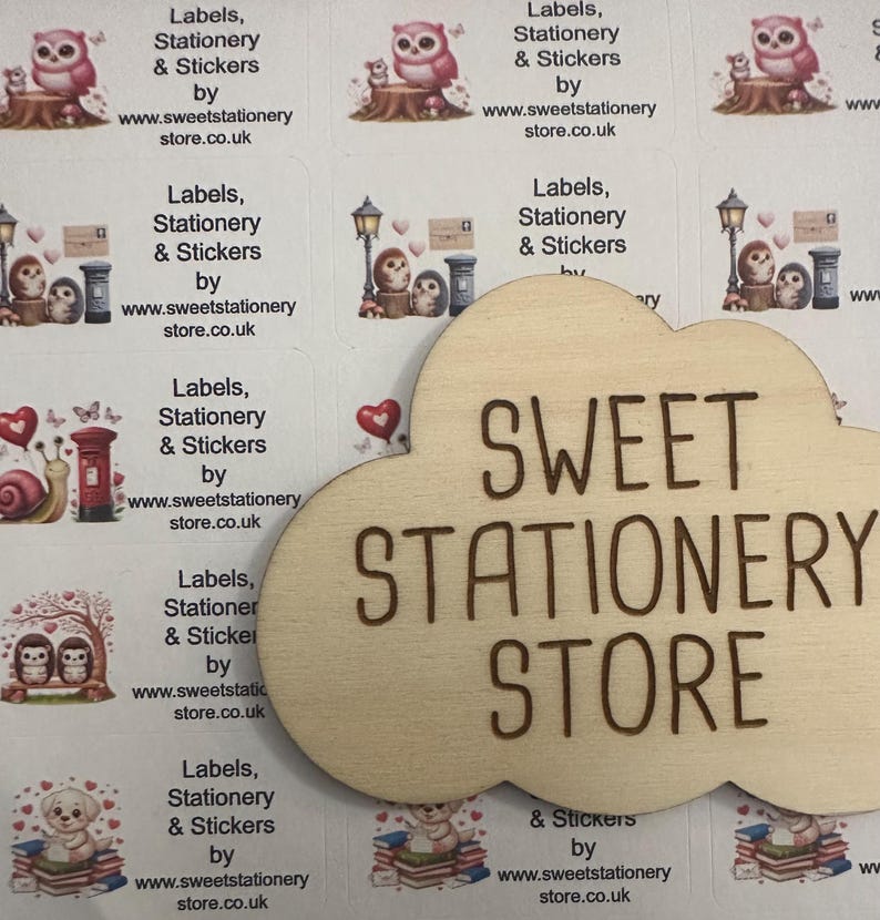 Adressetiketter från Lovely Things – nya för 2025 – 40 personliga adressetiketter – vikta på mitten för brevpostning. bild 2