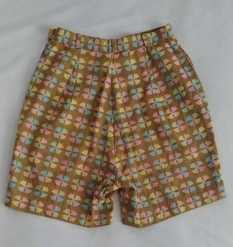 1950/'s High Waist Pinup Shorts XSS Pastel Pinwheel Novelty Print