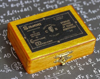 Needle box, wooden box, miniature wooden box, Sajou, French, sewing accessories, sewing, notions, vintage style, needle case, storage box