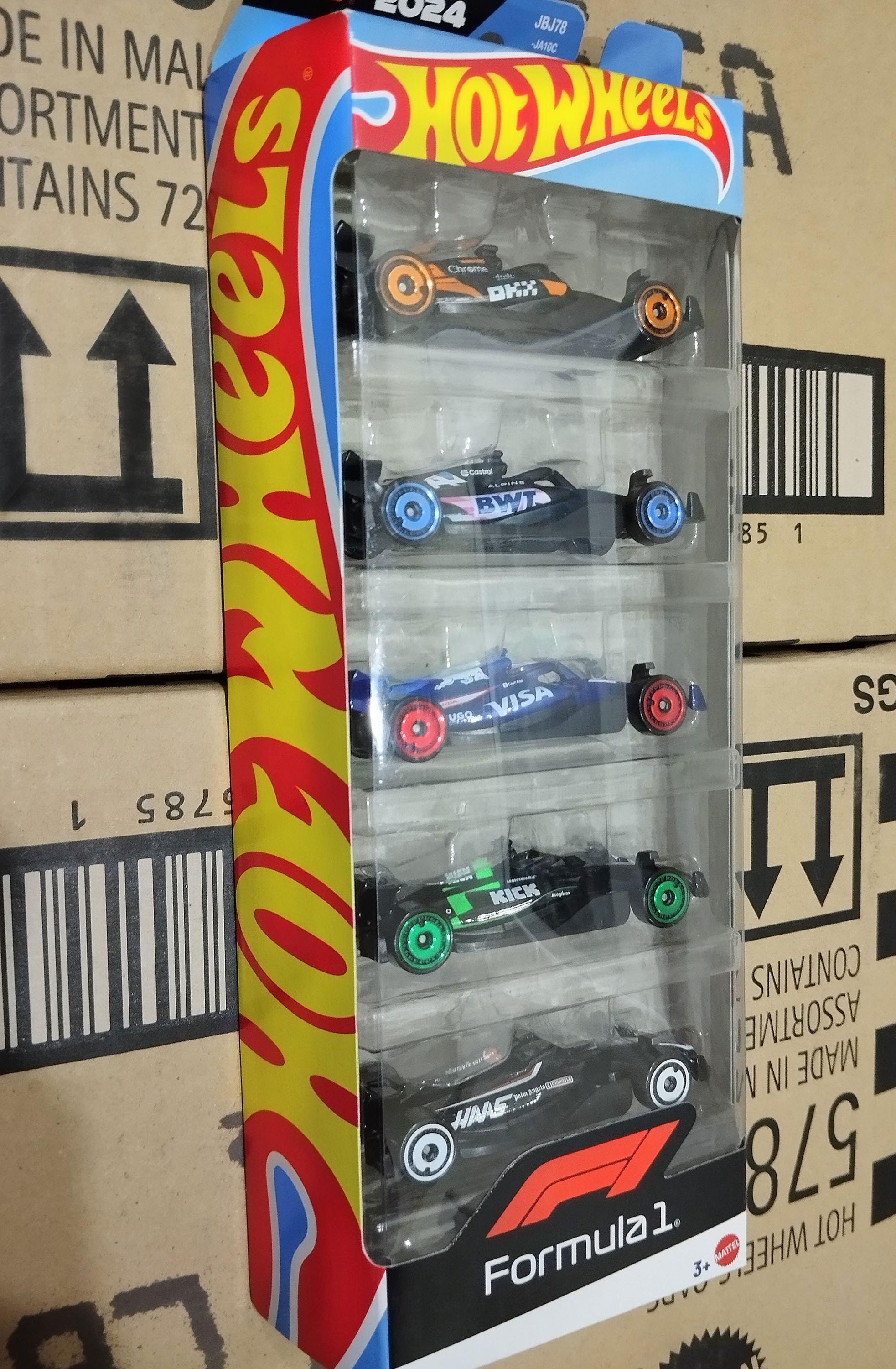 Hot Wheels 5 Pack Formula 1 Diecast Cars - 1/64 Scale F1 Racing Set ...