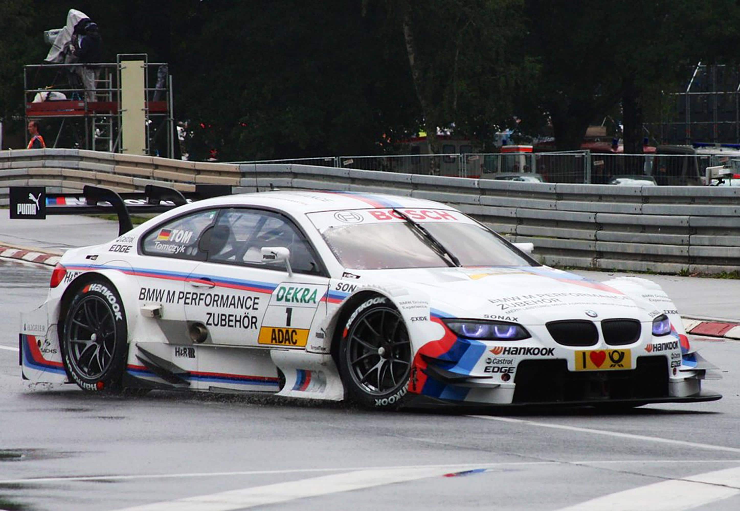 【紙袋付き】 ミニカー 9台セット M3 DTM 1シリーズ X6 BMW M3 DTM Martin Tomczyk #1 Official Licensed Diecast 1/42 Scale