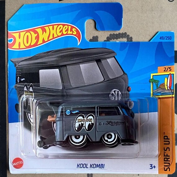 4 Hot Wheels Gift Set - VW Bus 1/64 Diecast Scale Models