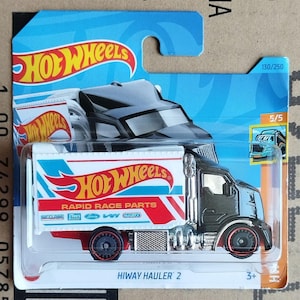 Rare Hot Wheels Truck Hiway Hauler Diecast 1/64 Scale Model | Car Collector Gift | Coworker Gift | Gift for Boyfriend | Husband Gift