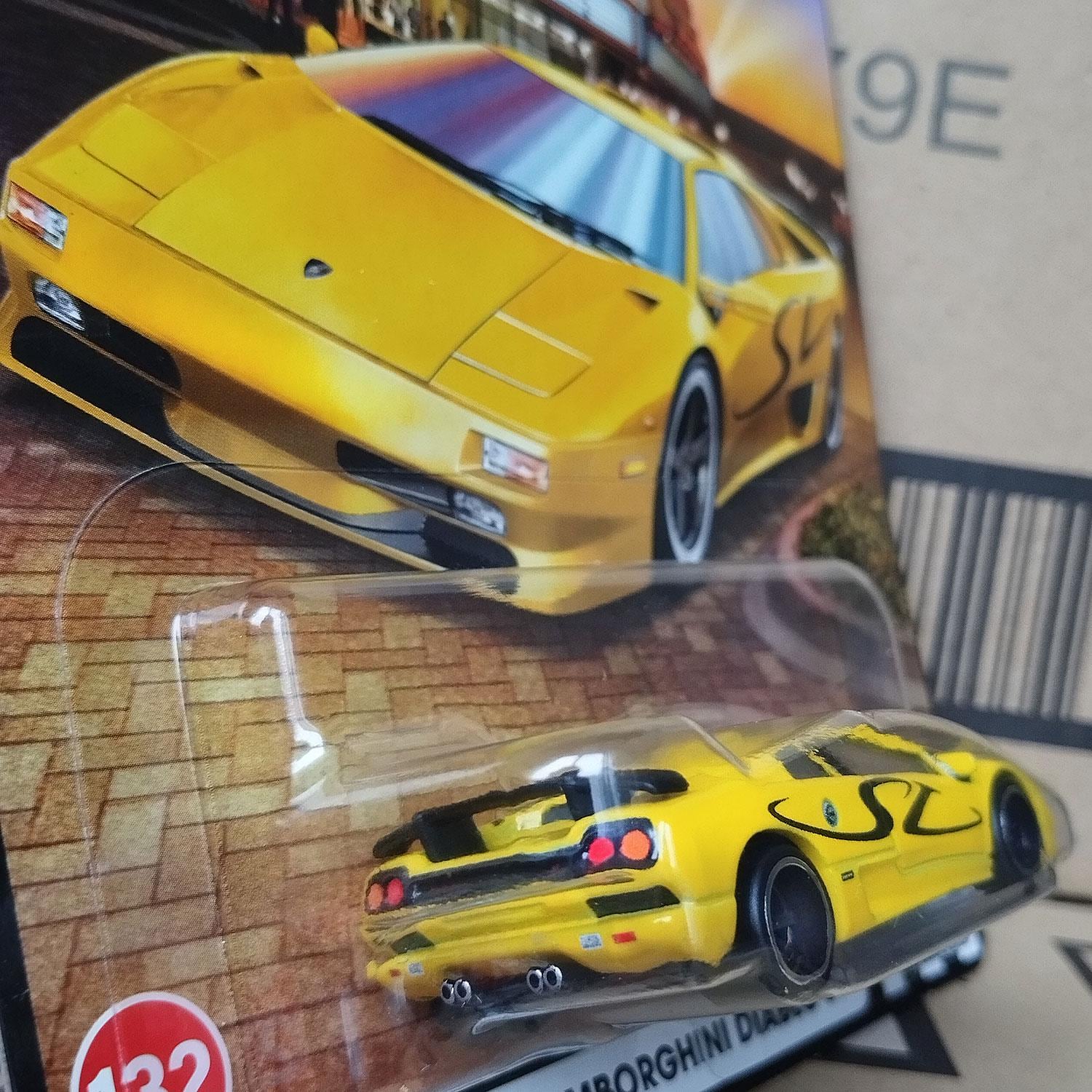 Premium Hot Wheels - 1995 Lamborghini Diablo SV Diecast 1/64 Scale